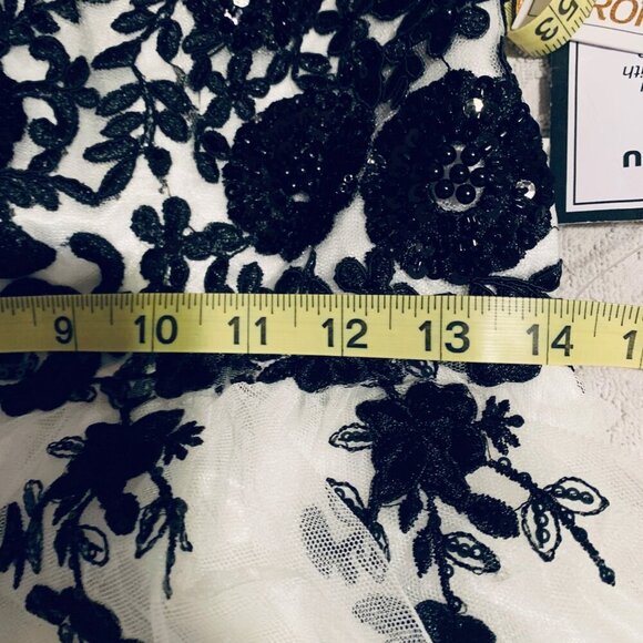 Say Yes to PROM WH Dress BLK Floral Lace Applique Open Back Straps Tulle Skirt 8 - Picture 14 of 16